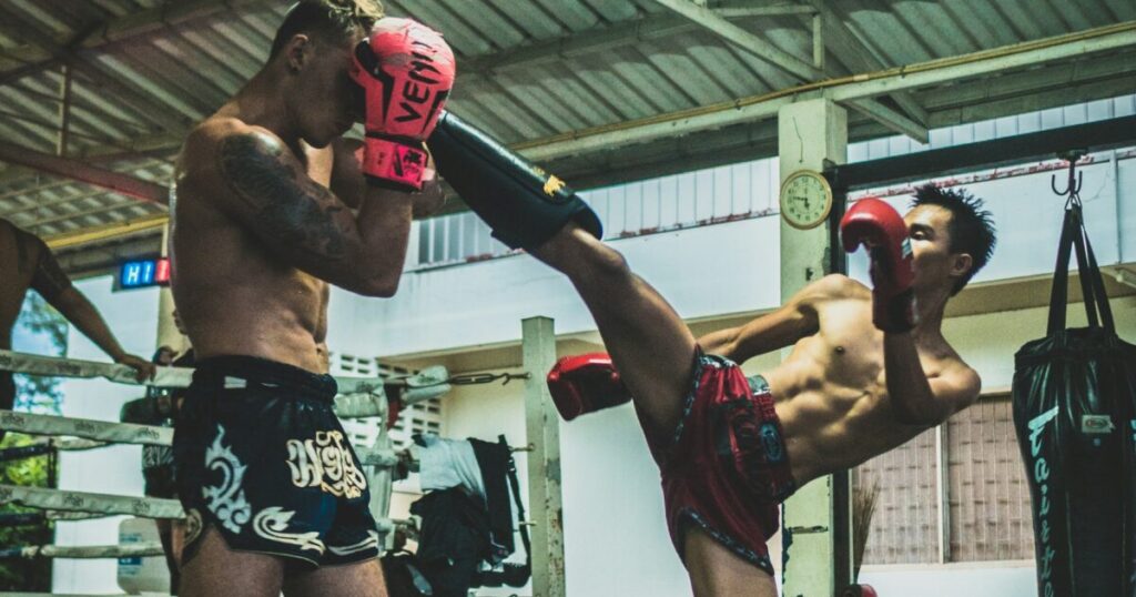 リスクを恐れずに市場で戦い挑戦するビジネスマンの姿勢