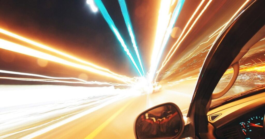 未完成でも市場にリリースし高速で改善を繰り返すアジャイル開発のスピード感