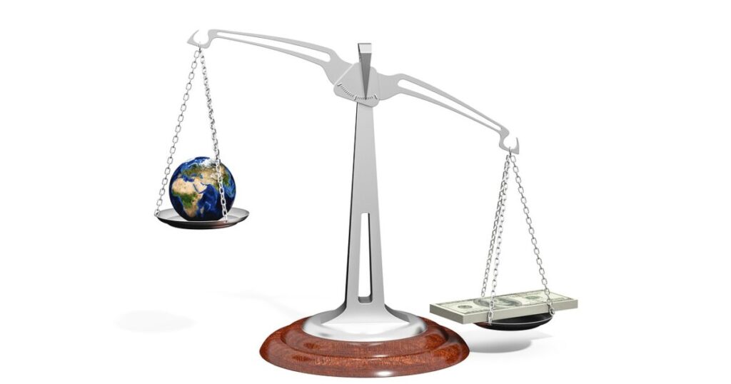 多数の競合の中で一つだけ際立って生き残る独自のポジションのイメージ