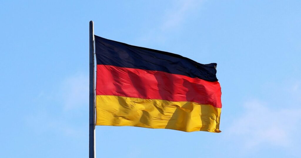 中国市場から撤退する日本企業と投資を拡大するドイツ企業の対比